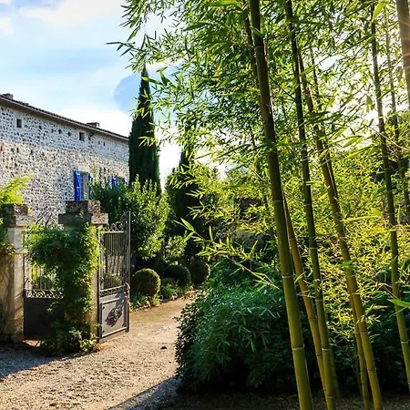 Sleeps 14 Villa Vouthon