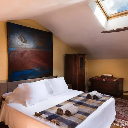 Sleeps 14 *