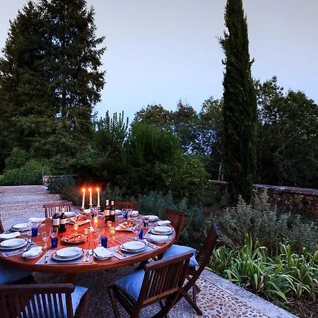 Villa Sleeps 14
