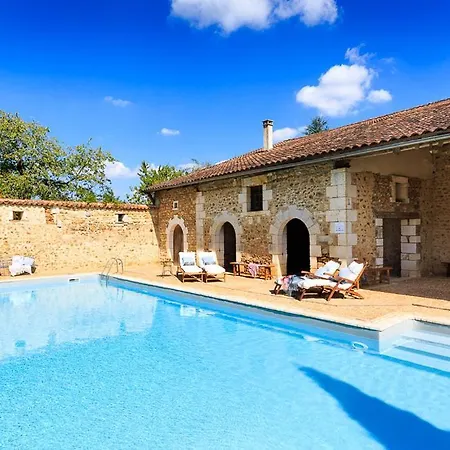 Sleeps 14
